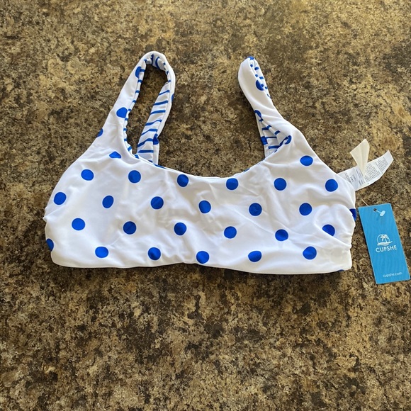Cupshe Reversible Bikini set - Picture 8 of 8
